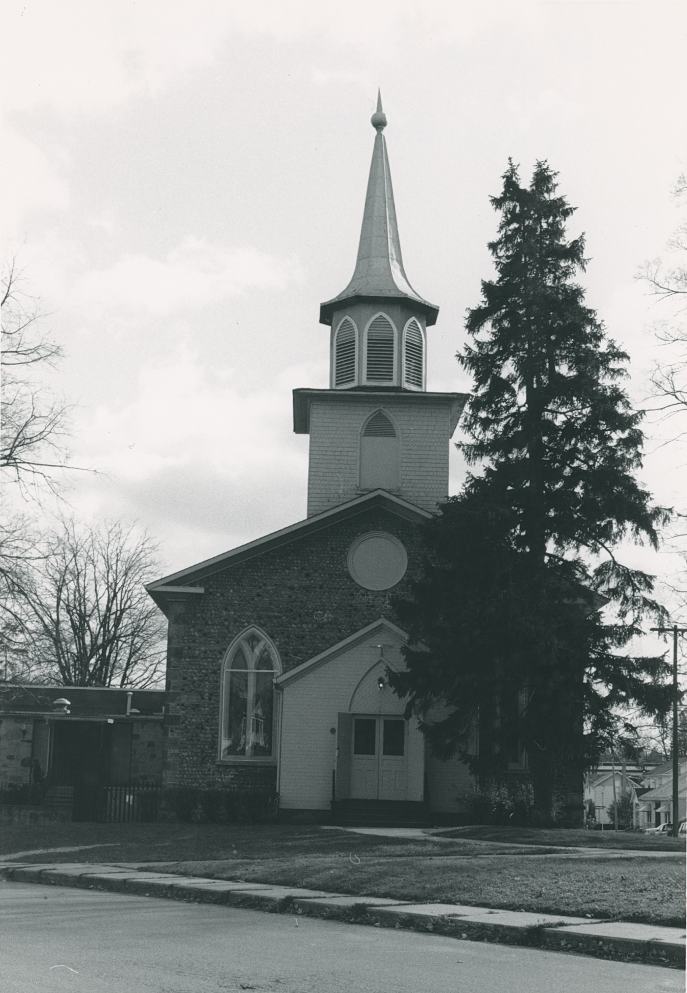 Bra-1 8 Burwell St 5